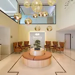 Pine Cliffs Residence